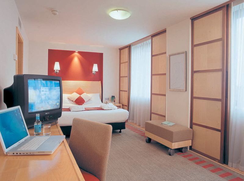 The Britannia Nottingham Hotel Room photo